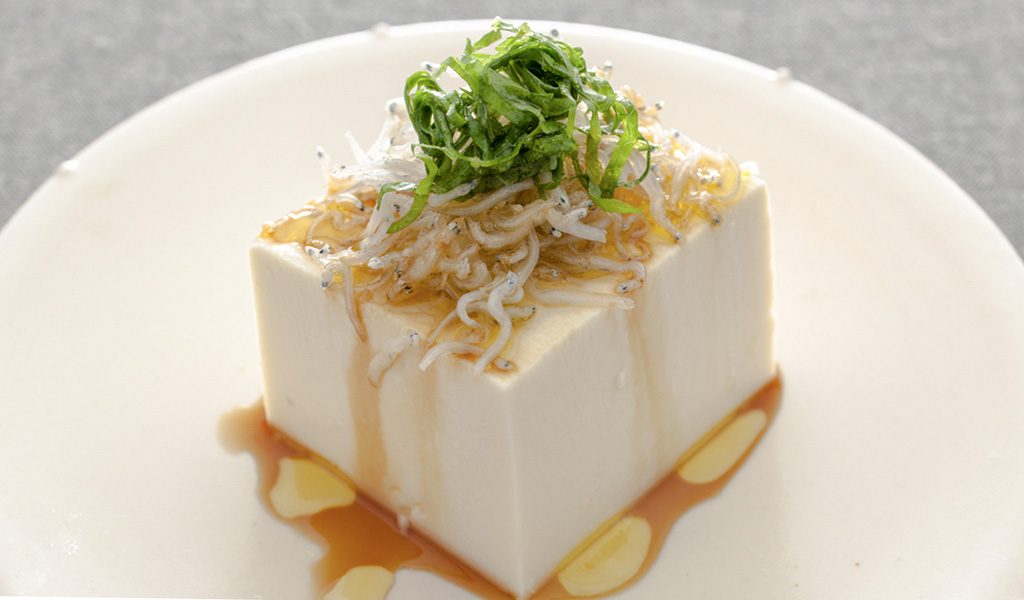 かけるだけ！お豆腐×緑果オイル | オリーブオイルレシピ｜井上誠耕園